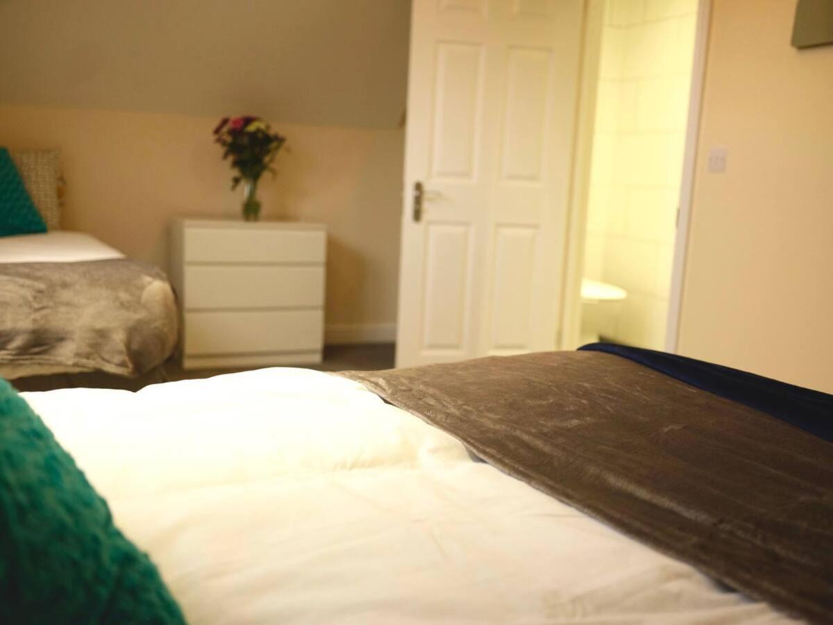 브리스틀 Short Term Lets From £15 Per Person Per Night 아파트 외부 사진