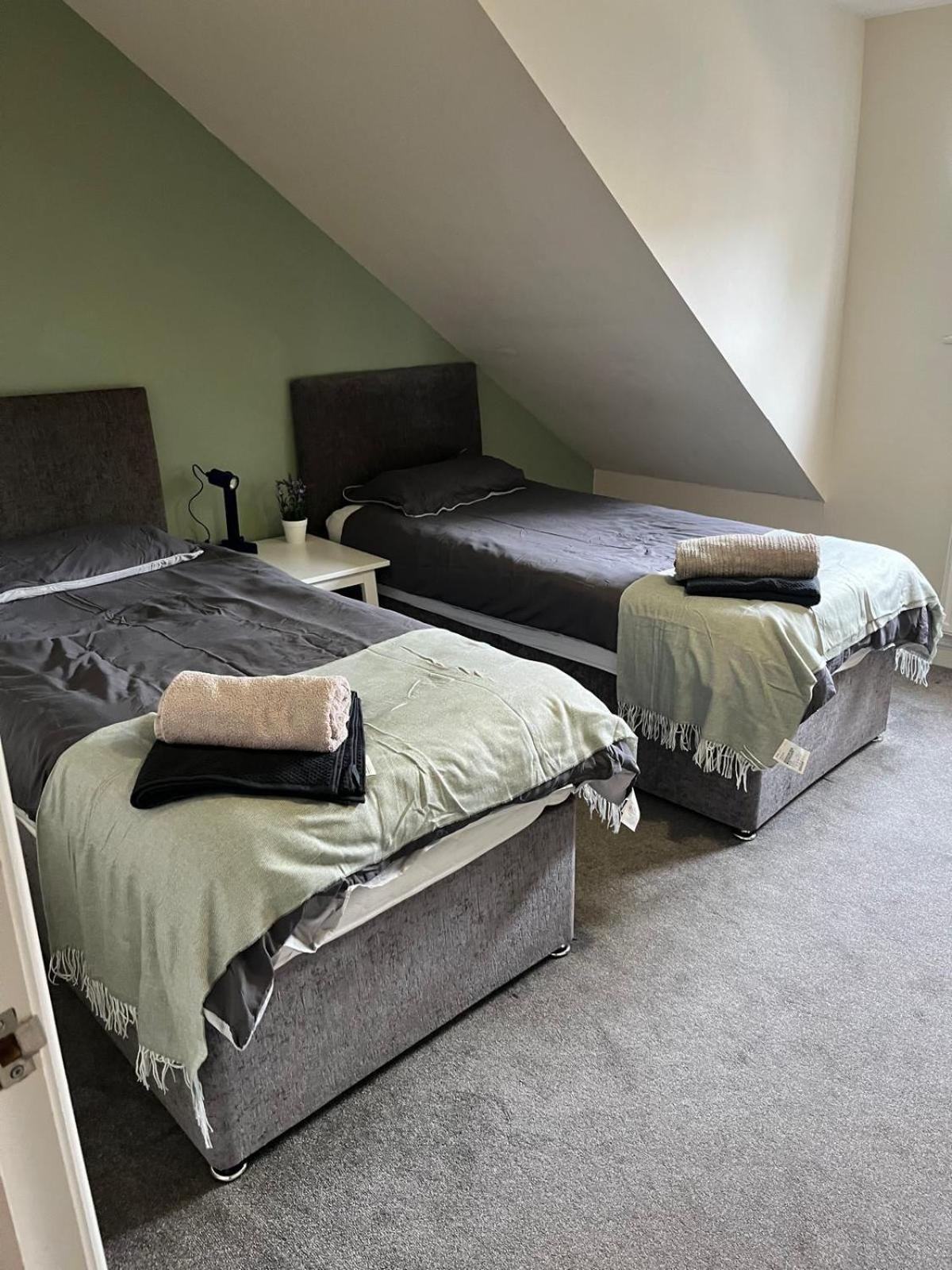 브리스틀 Short Term Lets From £15 Per Person Per Night 아파트 외부 사진