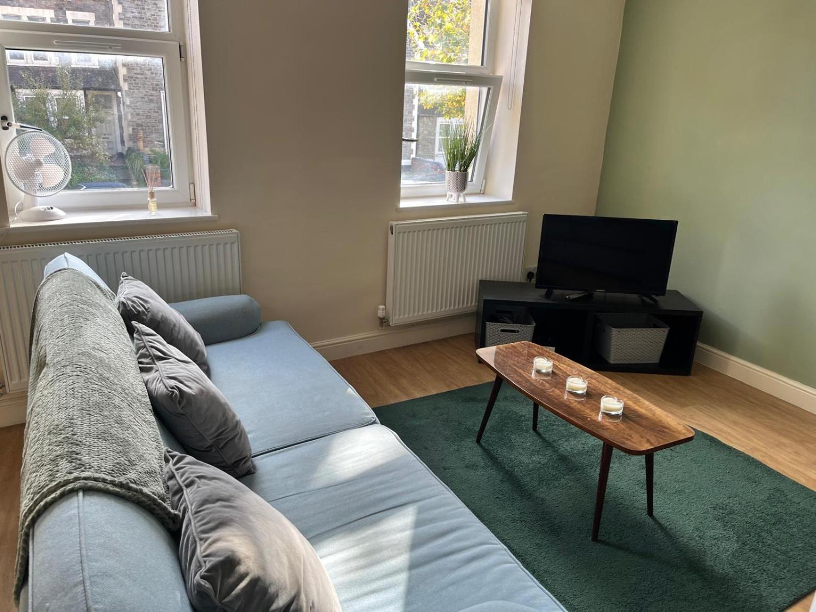 브리스틀 Short Term Lets From £15 Per Person Per Night 아파트 외부 사진